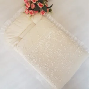 Zipper carry nest with floral lace design for newborn baby
