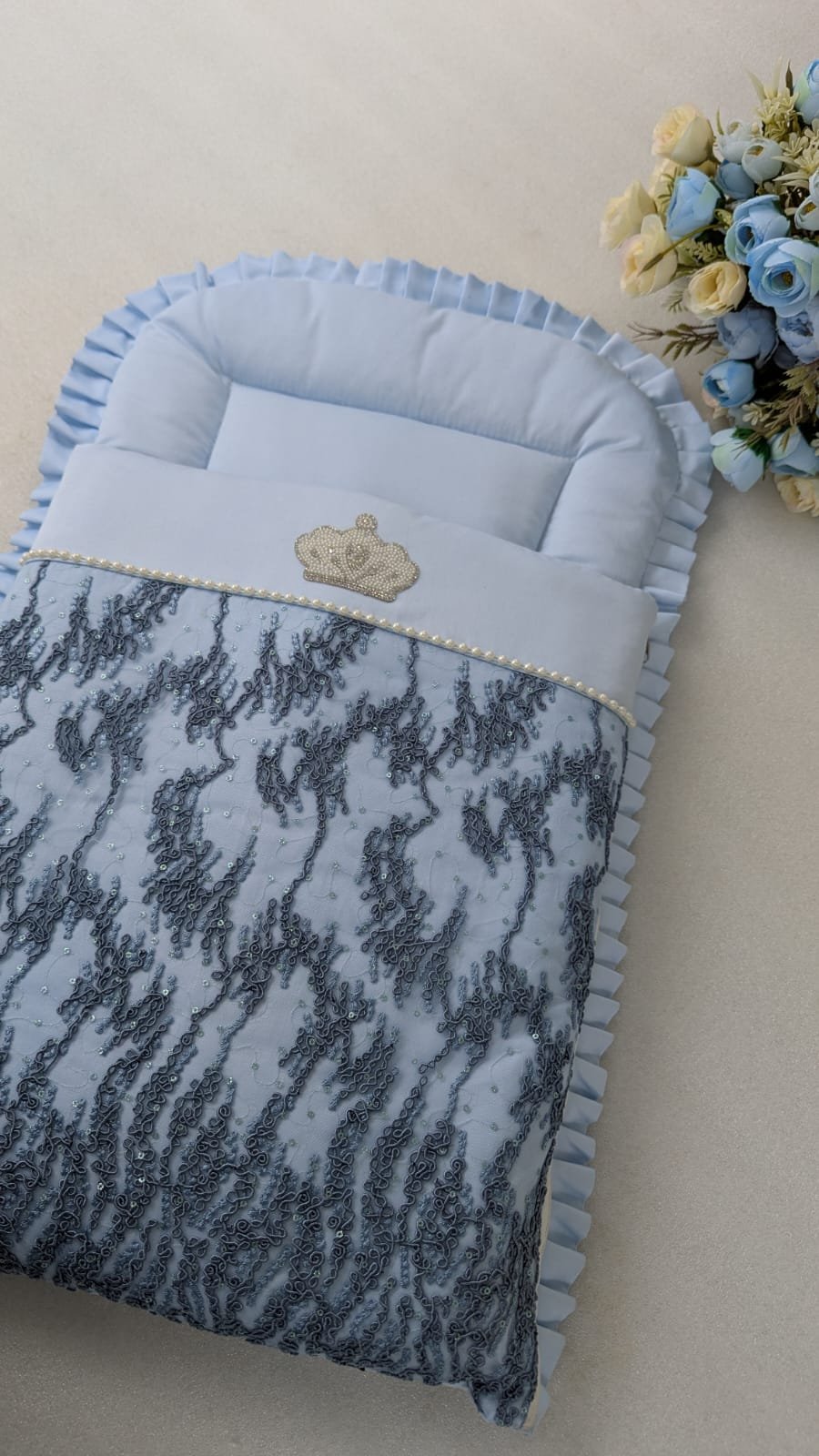 Powder Blue Crown Carry Nest