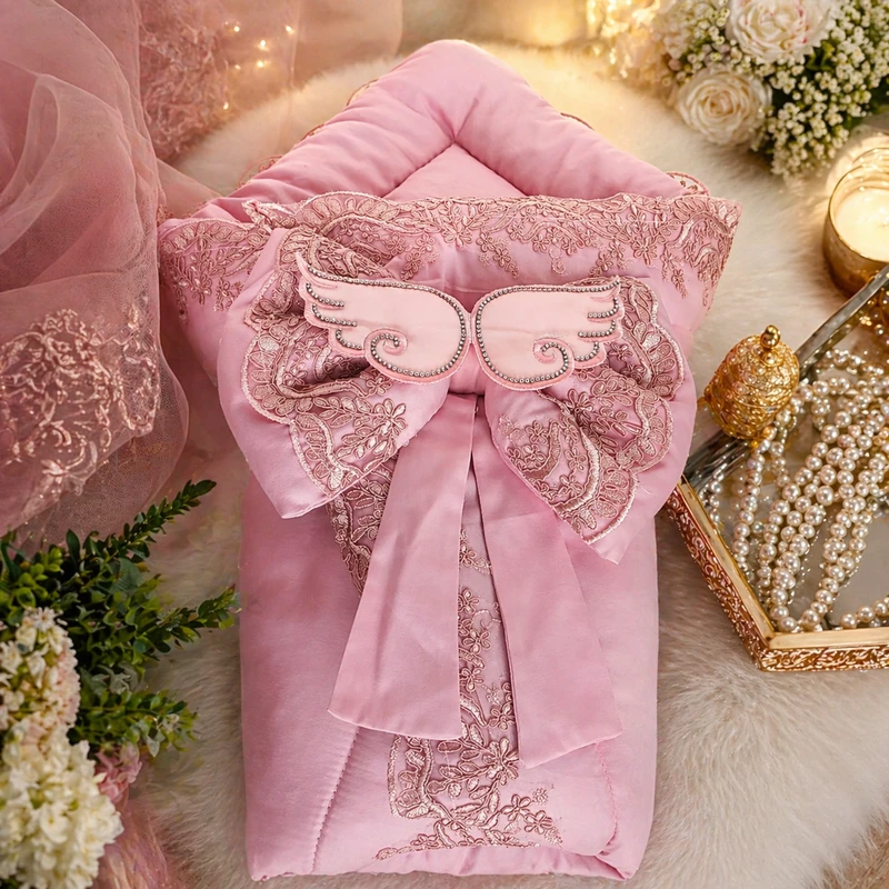 Zipper carry nest with floral lace design for newborn baby
